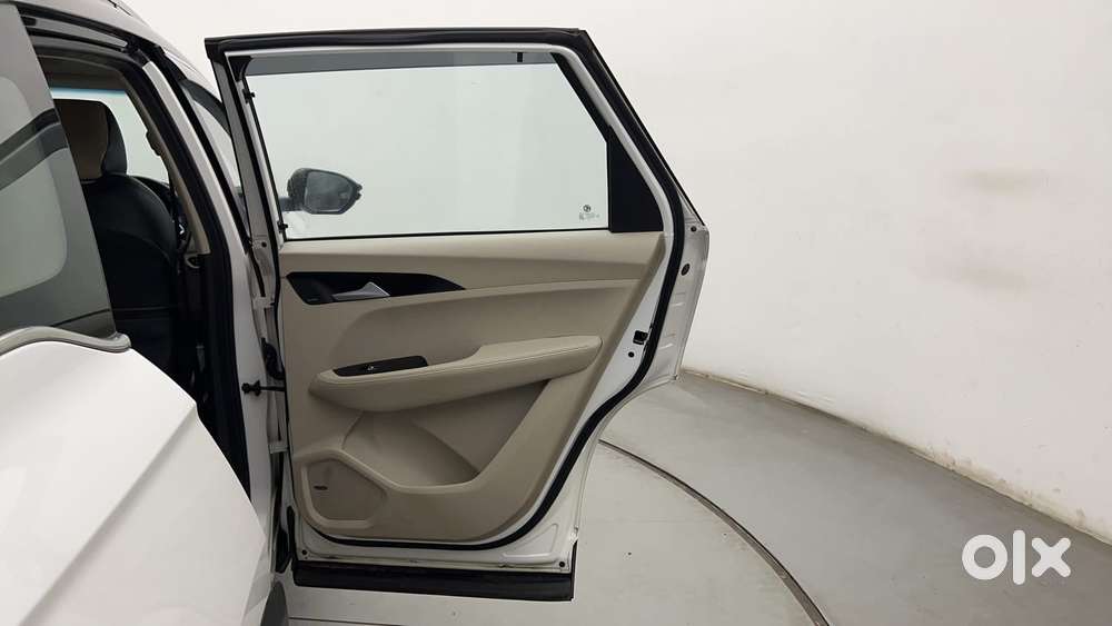 Mg Hector Sharp Pro 2.0 Turbo Diesel Mt Dual Tone, 2021, Diesel