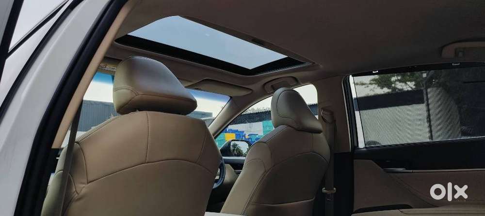 Toyota Camry Hybrid, 2024, Petrol