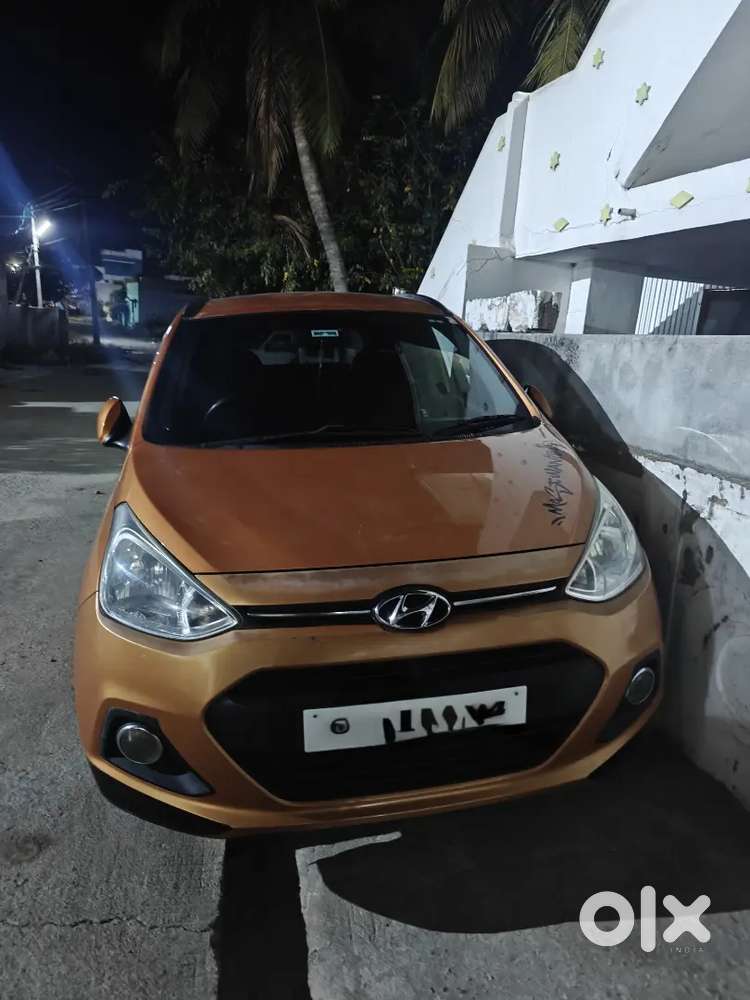 Hyundai Grand I10 2015 Petrol 105000 Km Driven