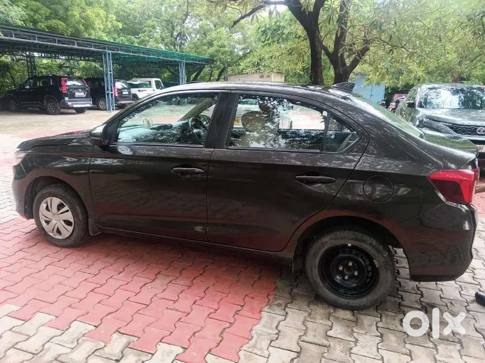 Honda Amaze 1.2 Petrol 2023 Army Officer Car