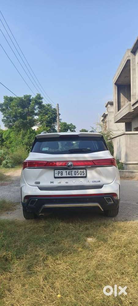 Mg Hector Plus, 2024, Petrol