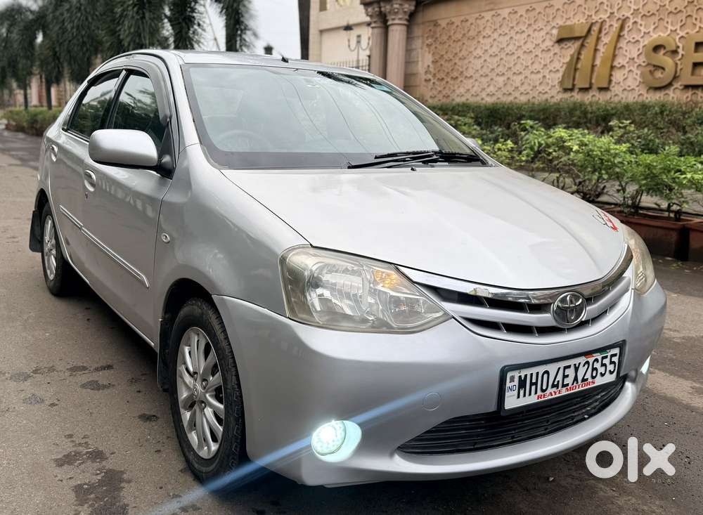 Toyota Etios V, 2011, Petrol