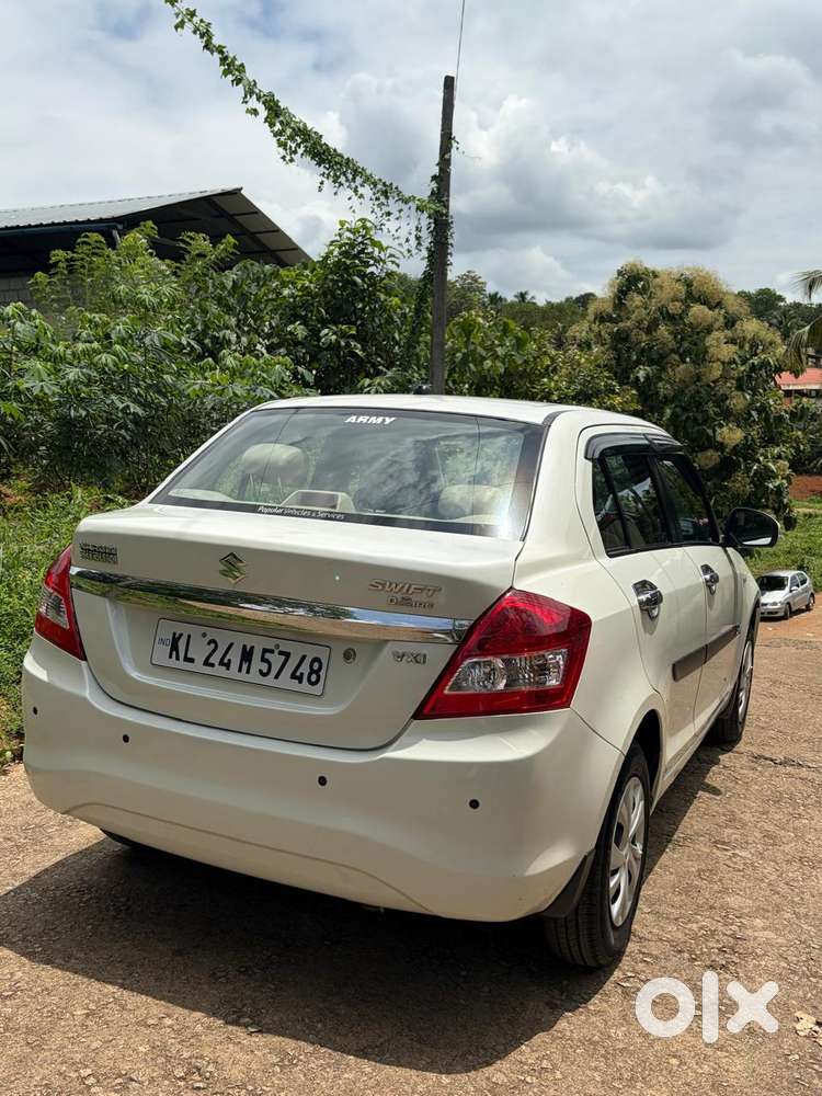 Maruti Suzuki Swift Dzire 1.2 Vxi Bsiv, 2016, Petrol