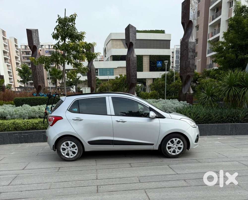 Automatic Hyundai Grand I10 Sportz 2014 Petrol Good Condition