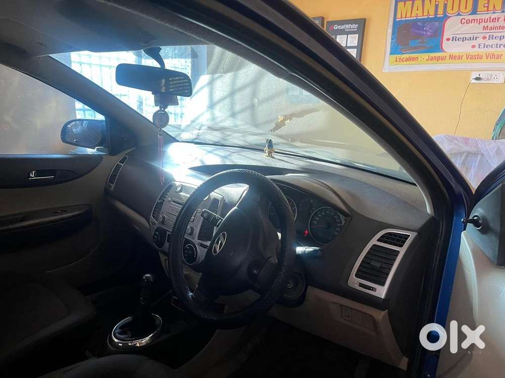 Hyundai Car 2011 Model