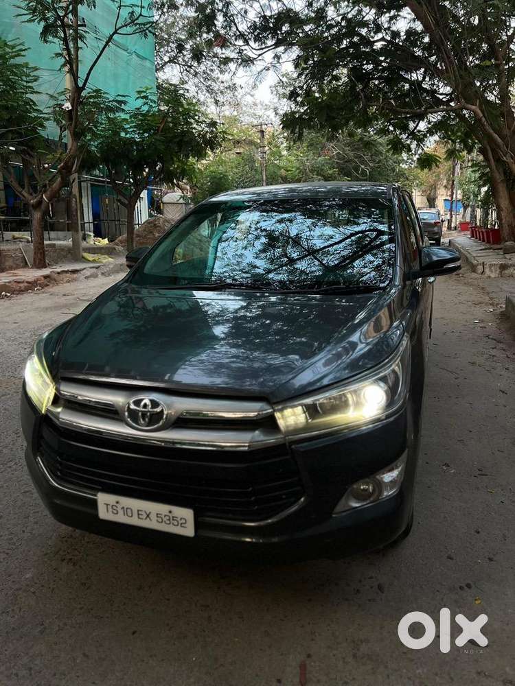 Toyota Innova Crysta 2016 Diesel Well Maintained