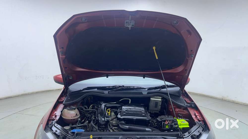 Volkswagen Vento 1.2 Tsi Highline At, 2021, Petrol