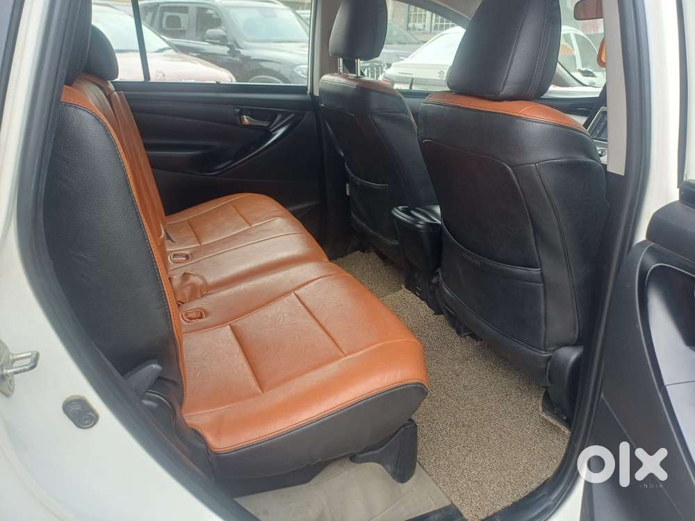 Toyota Innova Crysta 2.4 Gx Mt 8s, 2017, Diesel