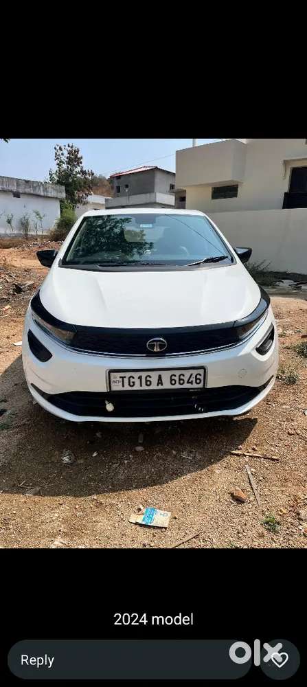 Tata Altroz Petrol 2024