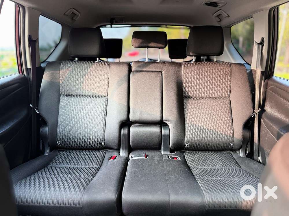 Toyota Innova Crysta 2.4 Gx Limited Edition At 8 Str, 2021, Diesel