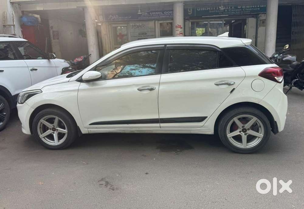 Hyundai Petrol 2016 Car