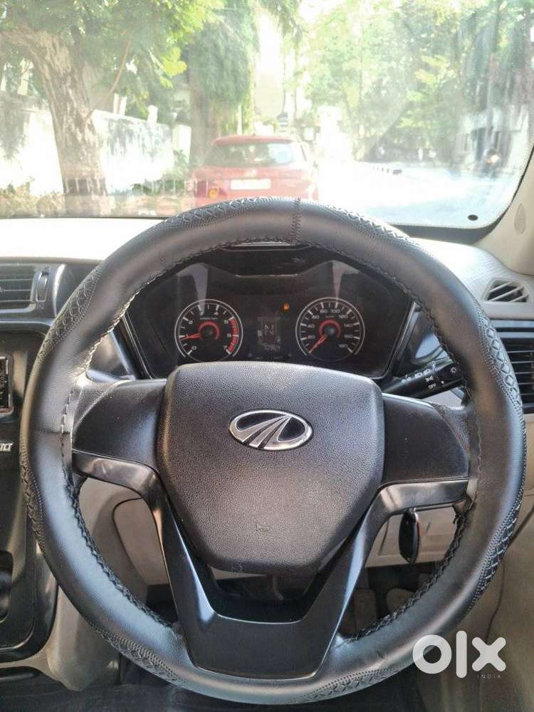 Mahindra Kuv 100, 2016, Petrol
