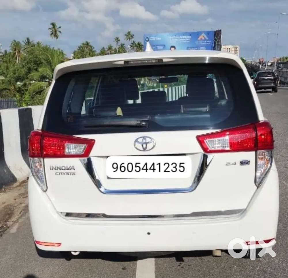 Toyota Innova Crysta 2018