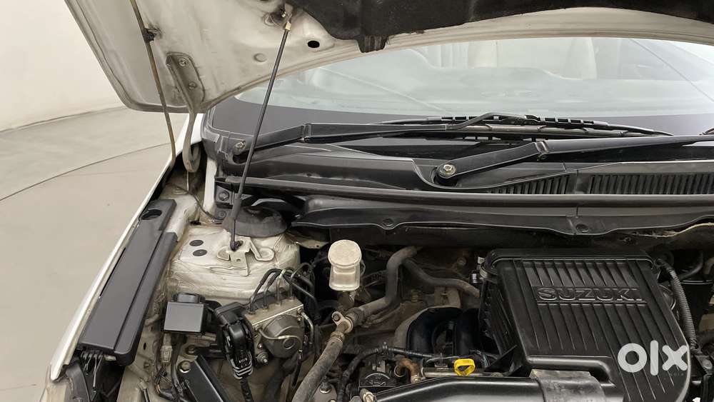 Maruti Suzuki Ciaz 2014-2017 At Zxi, 2016, Petrol