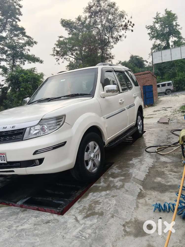 Tata Safari Storme 2016