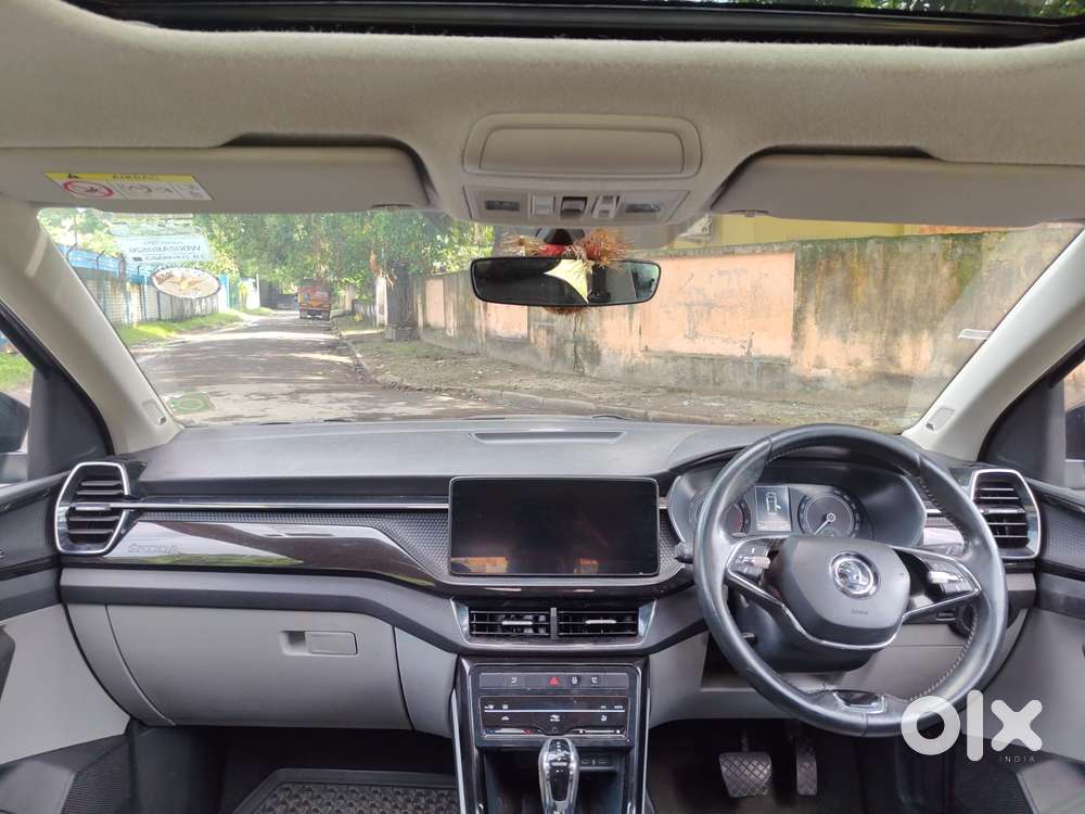 Skoda Kushaq 1.0 Tsi Style At, 2022, Petrol
