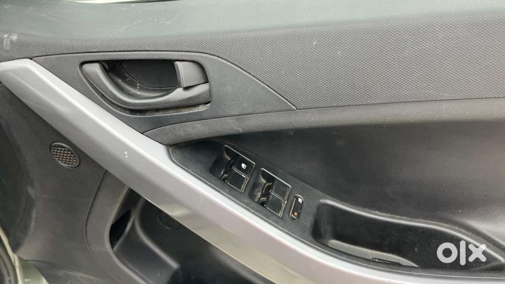 Tata Nexon 1.2 Revotron Xm (s), 2023, Petrol