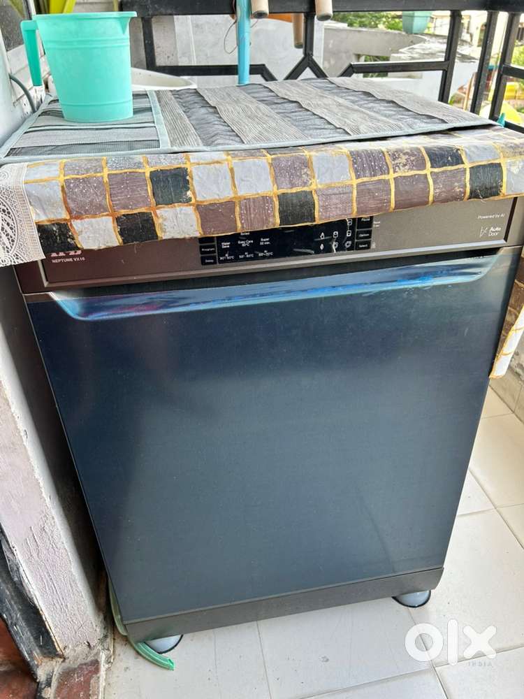 IFB UTENSILS DISHWASHER ONLY ONE MONTH USED