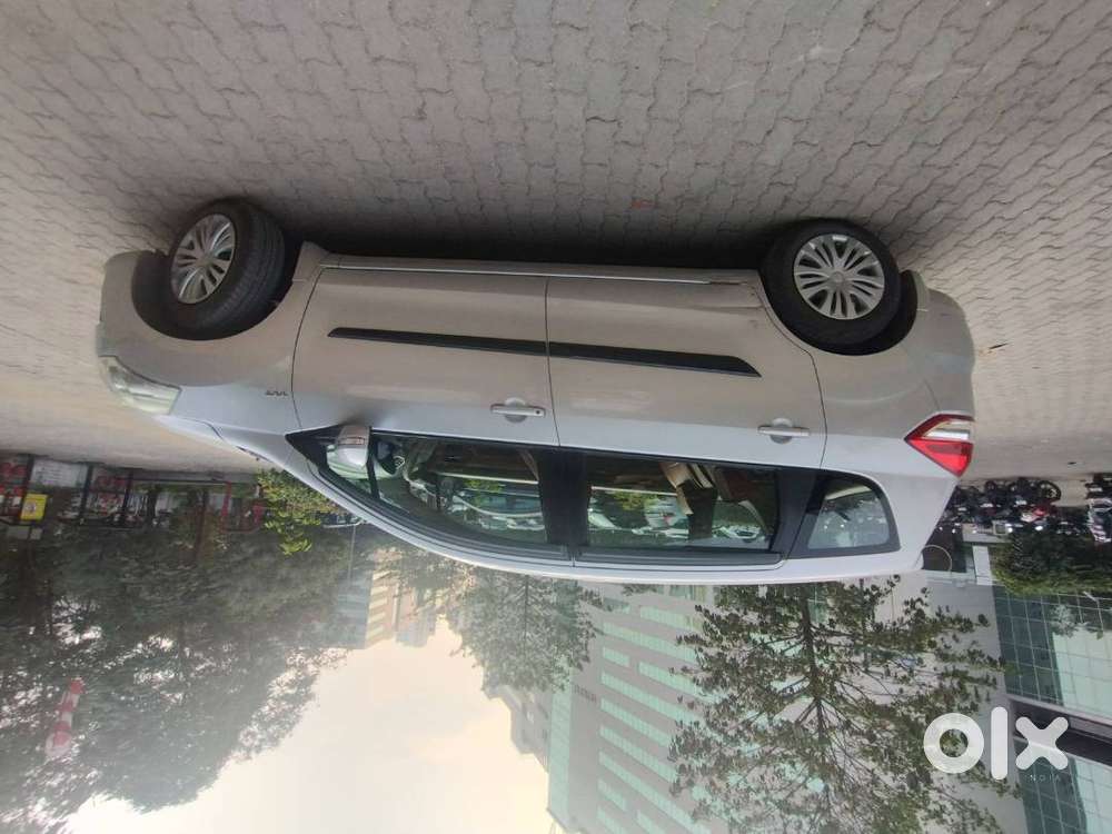 Maruti Ertiga Cng Petrol 7 Seater