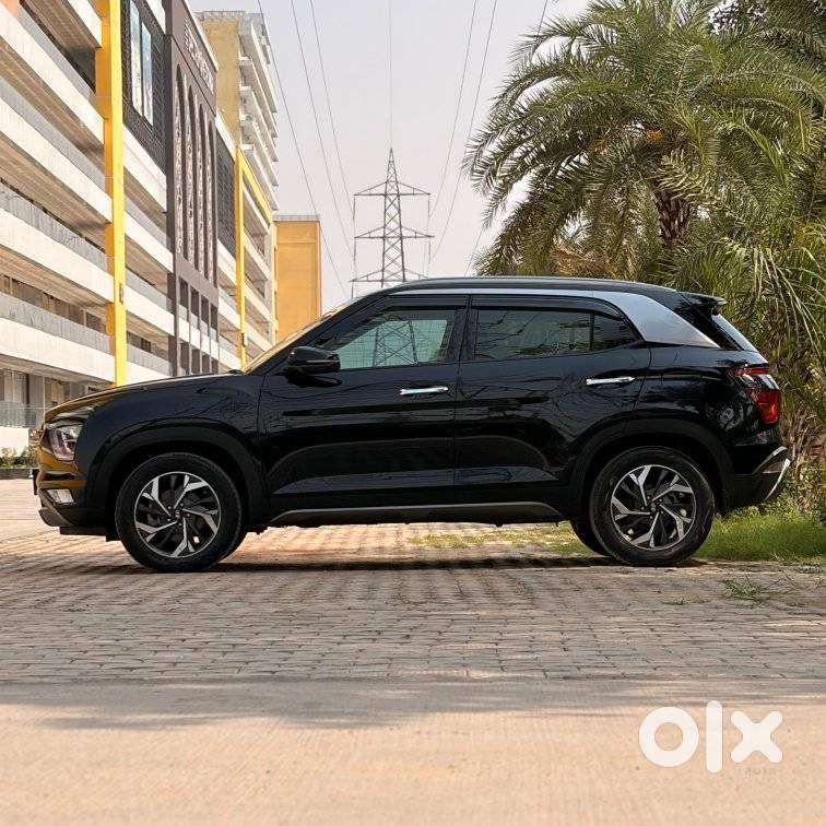 Hyundai Creta Sx (o) 1.5 Petrol Cvt Knight, 2024, Petrol