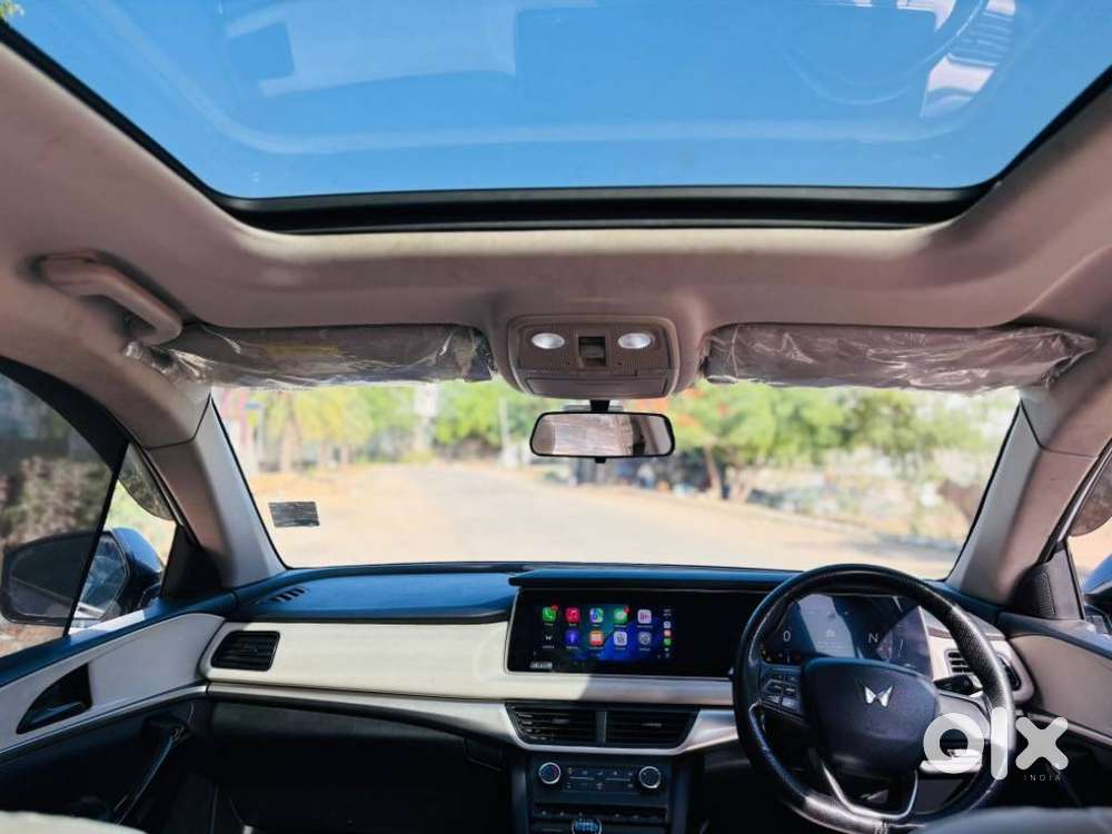 Mahindra Xuv700, 2022, Diesel