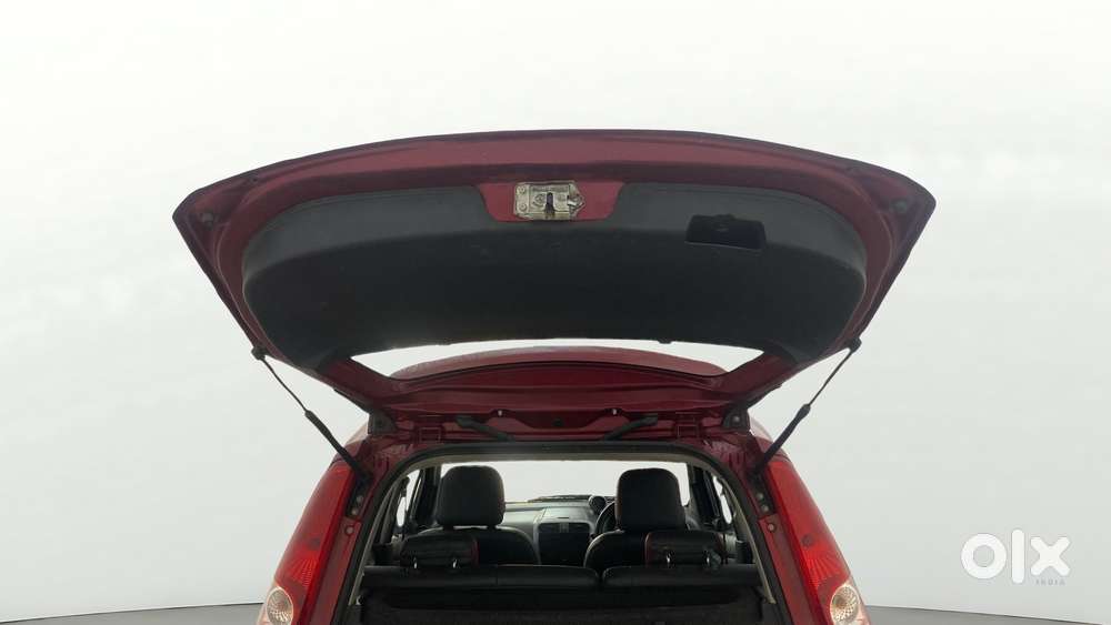 Maruti Suzuki Ritz Vxi, 2013, Petrol