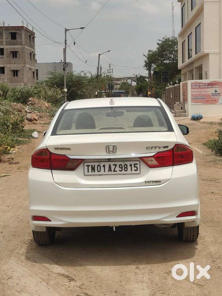 Honda City V At Sunroof, 2016, Petrol