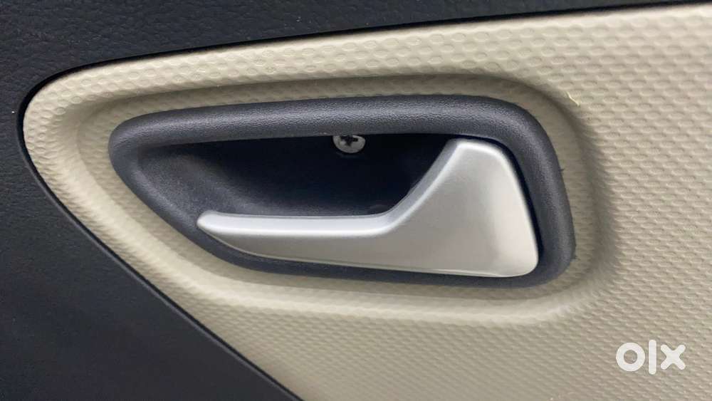 Maruti Suzuki Alto K10 1.0 Vxi (o) Amt, 2017, Petrol