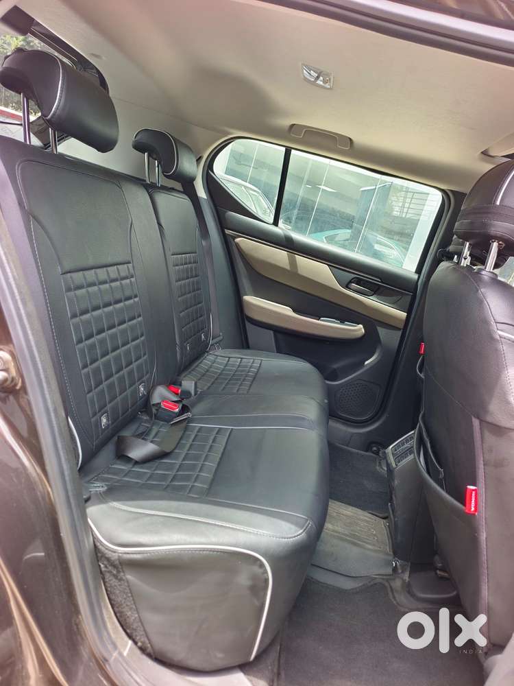 Honda Elevate Vx Mt, 2023, Petrol