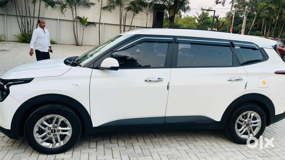 Doctor Used Personal Kia Carens Diesel Imt