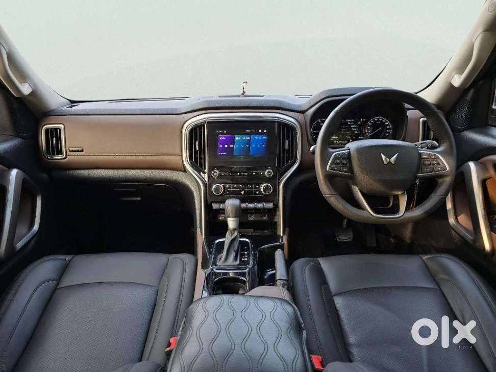 Mahindra Scorpio N Z8 Petrol At 7 Str, 2025, Petrol