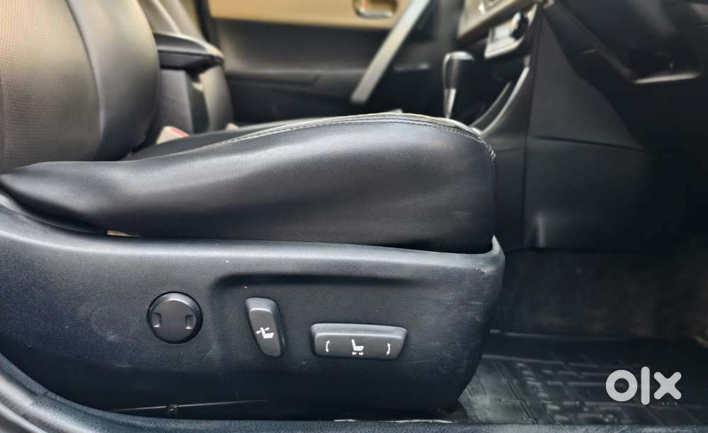 Toyota Corolla Altis 2013-2017 Vl At, 2016, Petrol