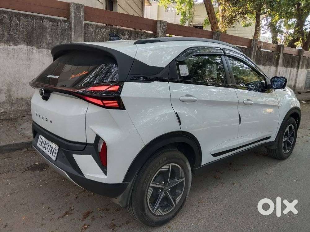 Tata Nexon Creative Plus S 1.2 Revotron Petrol 6 Mt Dt, 2025, Petrol