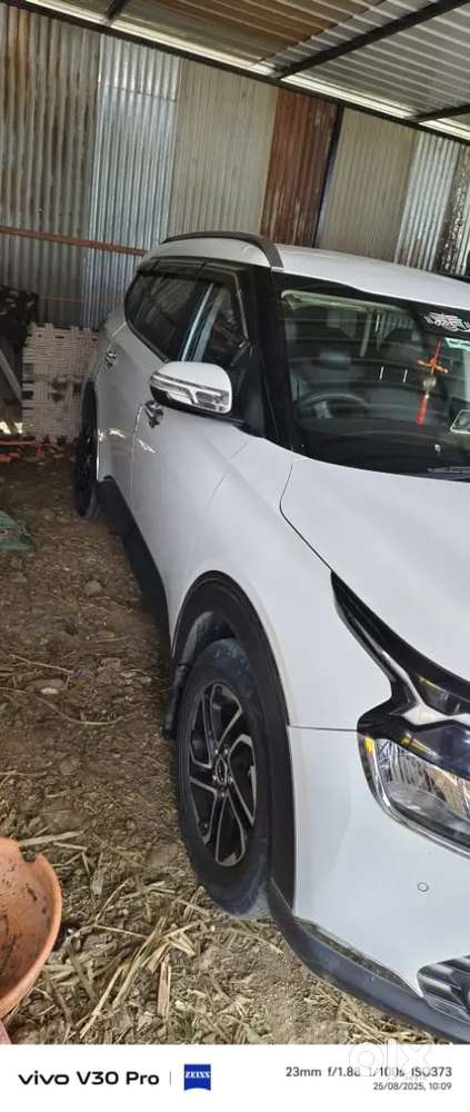 Kia Carens 2023 Petrol Manual 7-seater