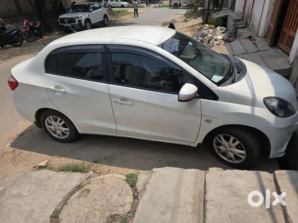 Honda Amaze 2015 Cng On Paper.