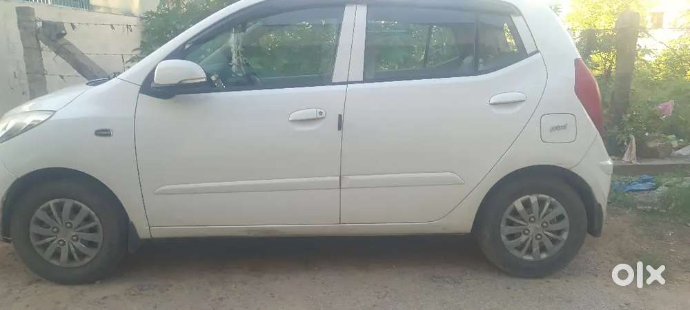 Hyundai I10 Sportz 2013
