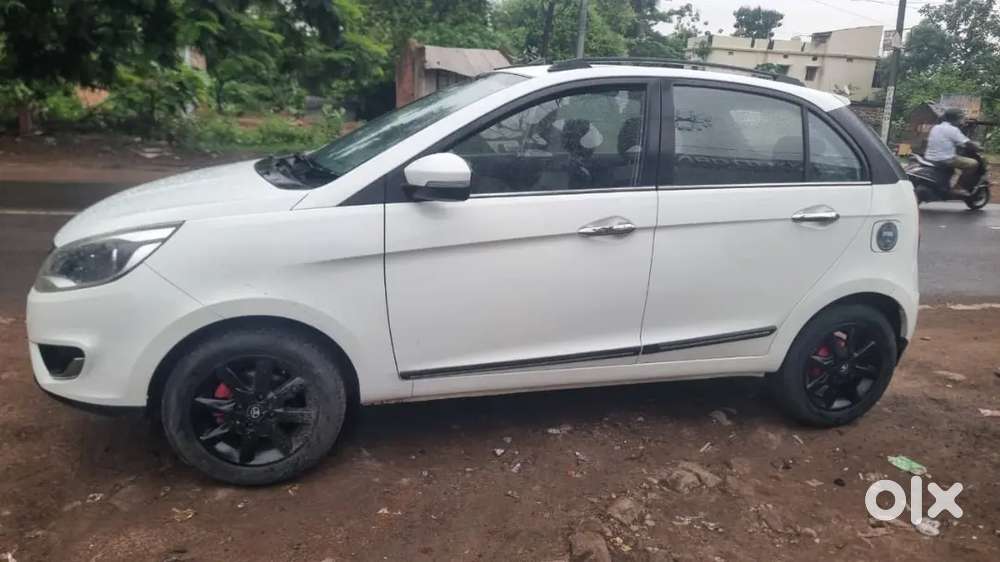 Tata Bolt Xt Petrol , 53900 Km Driven,