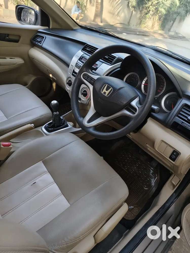 Honda City 1.5 Vx Petrol 2011