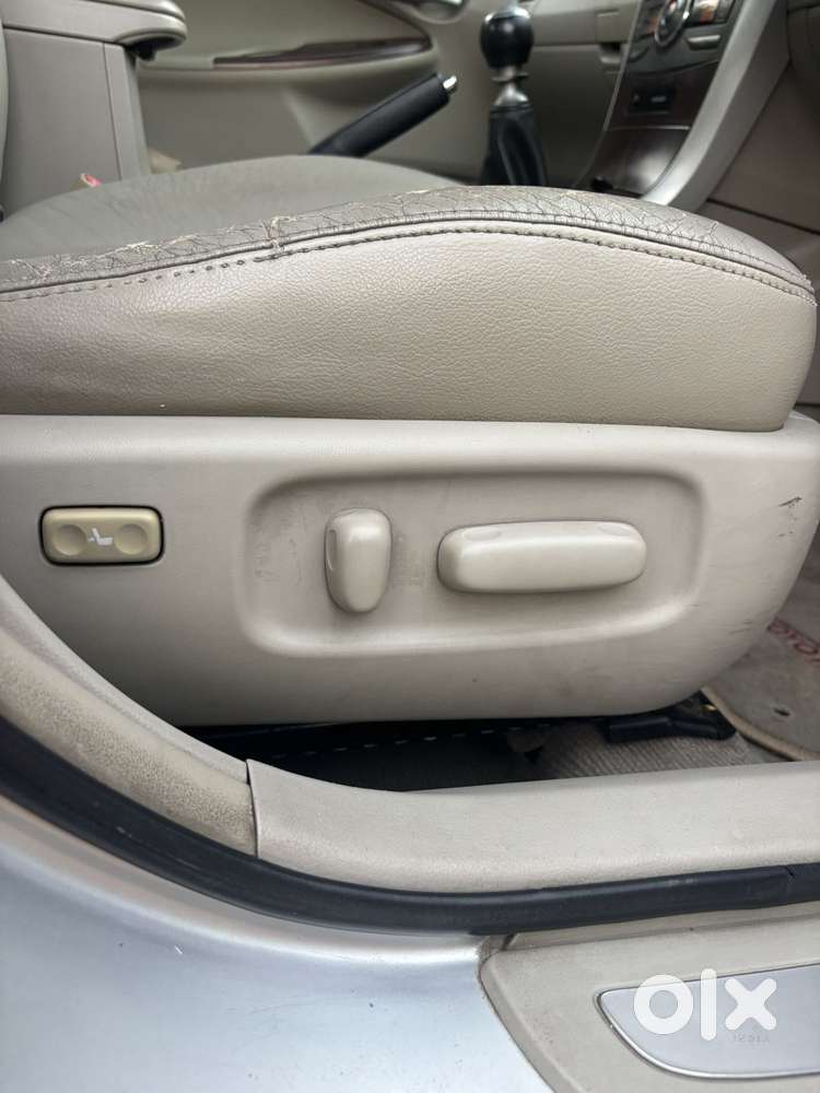 Toyota Corolla Altis 2010-2013 G, 2012, Petrol