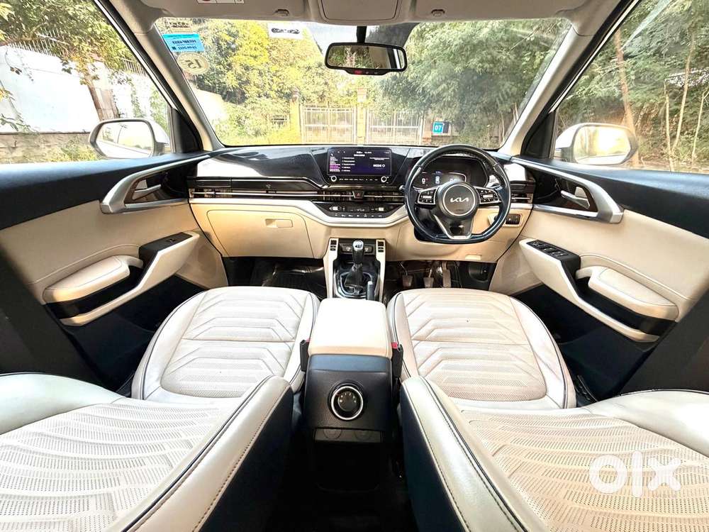 Kia Carens G1 4.6mt Luxury Plus 7, 2022, Petrol