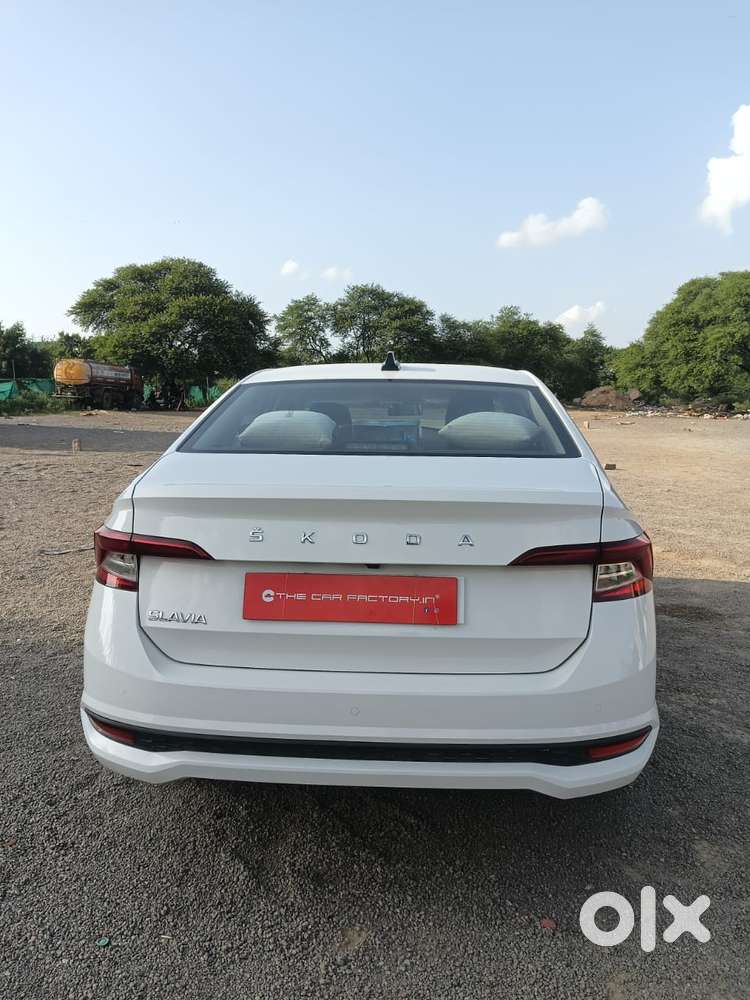 Skoda Slavia 1.0 Ambition Tsi At, 2022, Petrol