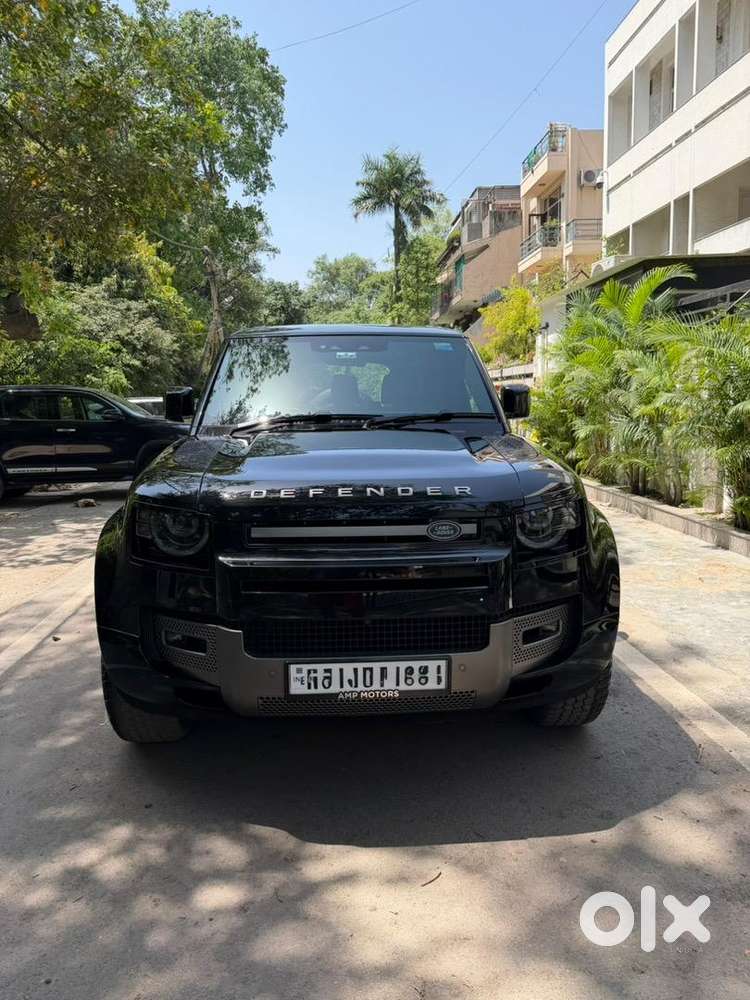 Land Rover Defender 2025 Petrol 110 Dymanic Hse