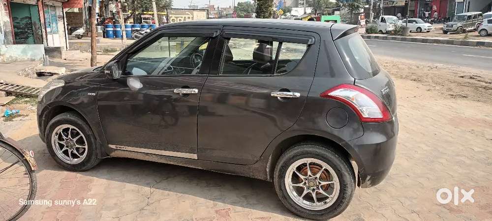 Maruti Suzuki Swift 2017 Diesel 100000 Km Driven
