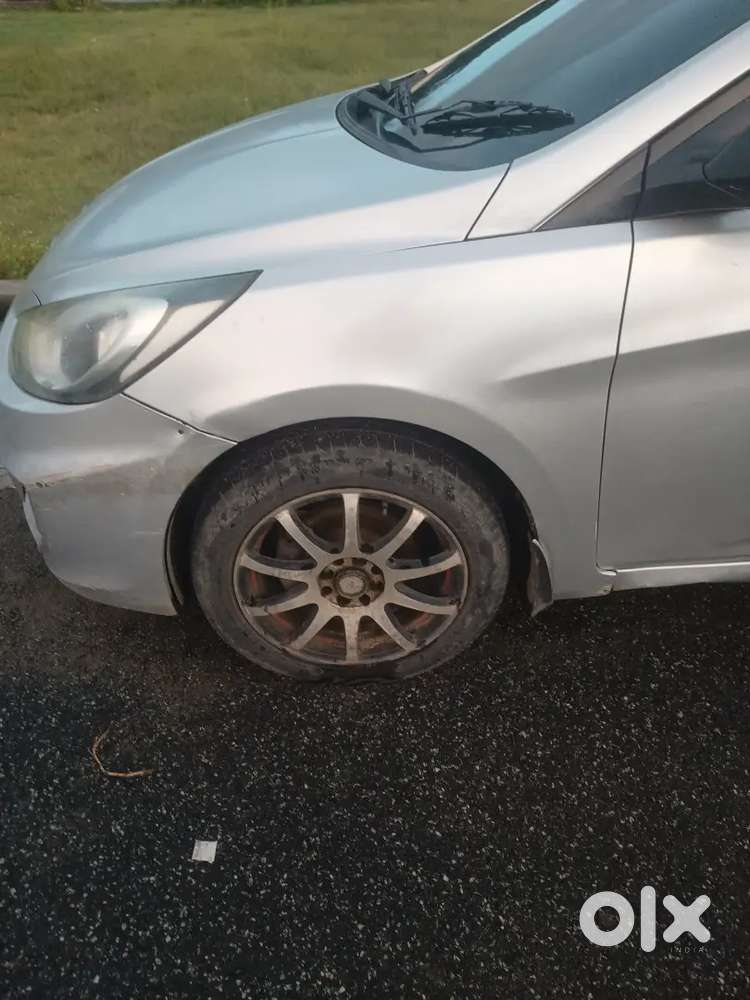 Hyundai Verna Fluidic 1.6 Sx Automatic Petrol &ndash; 2012 Model
