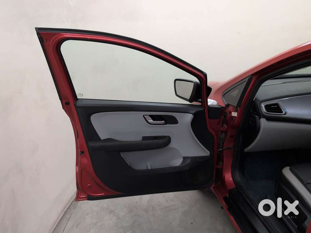 Tata Altroz Xz, 2020, Petrol