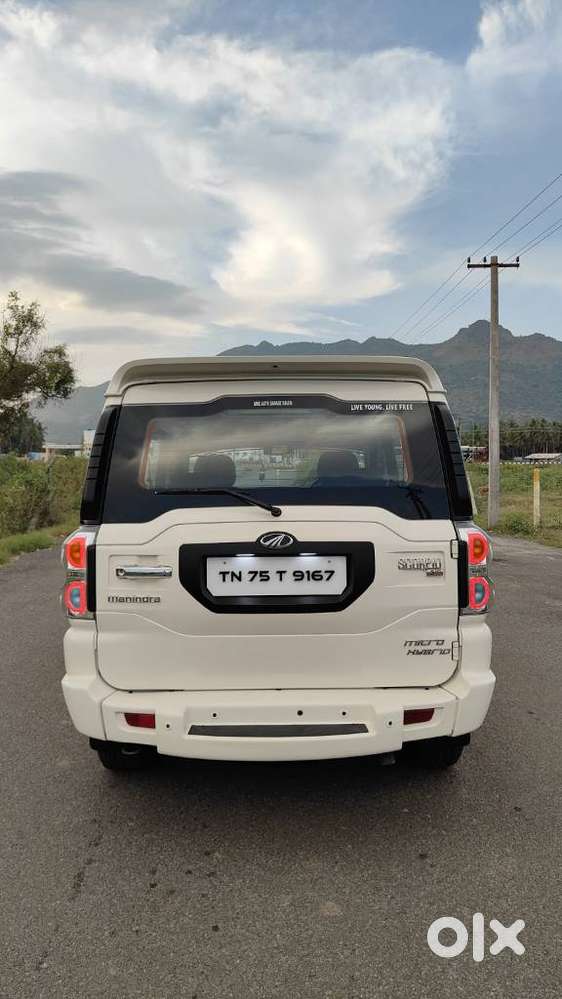 Mahindra Scorpio S10, 2015, Diesel