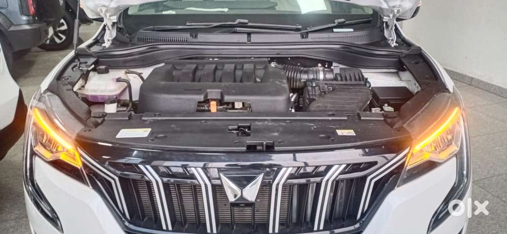Mahindra Xuv700 2.0 Ax 7 Petrol At Luxury Pack Str, 2024, Petrol
