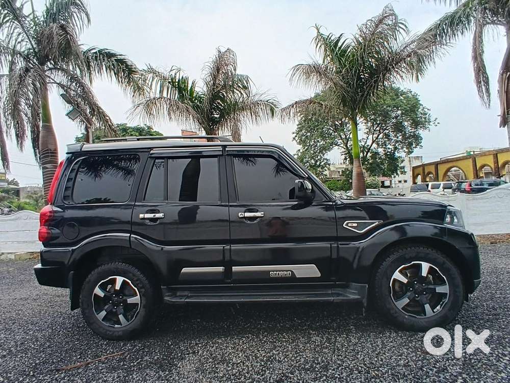 Mahindra Scorpio Classic 2024 Diesel