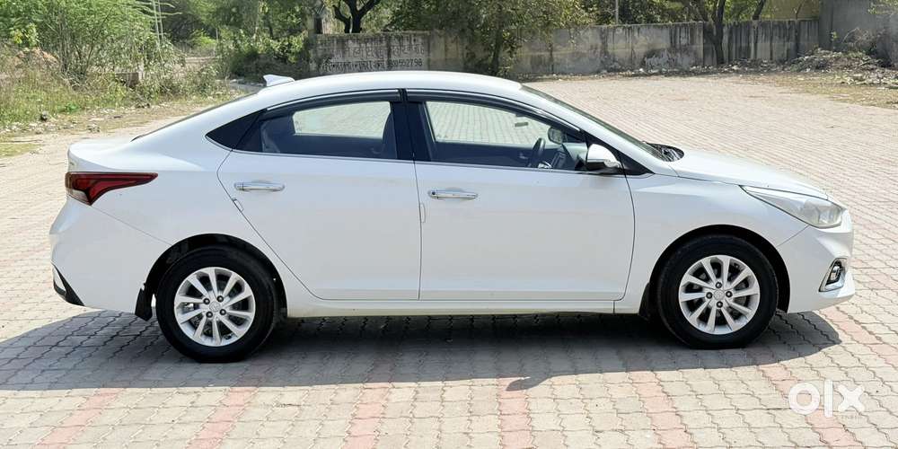 Hyundai Verna Crdi 1.6 At Ex, 2018, Diesel