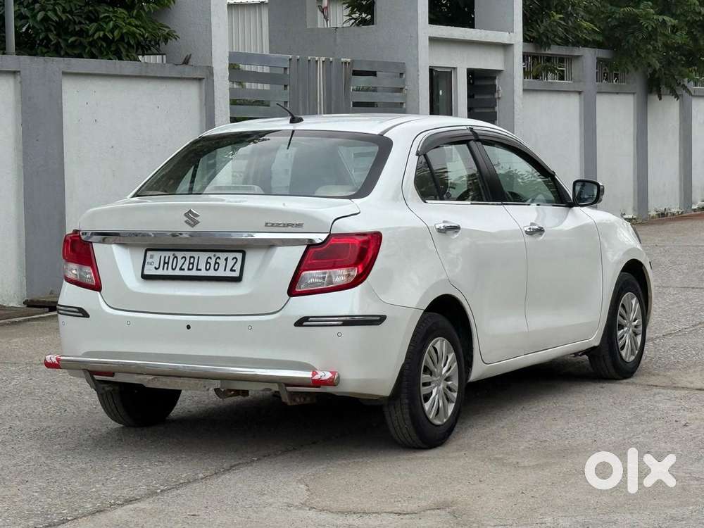 Maruti Suzuki Dzire 1.2 Vxi, 2023, Petrol